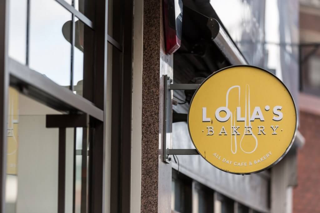 Lolas 's Bakery